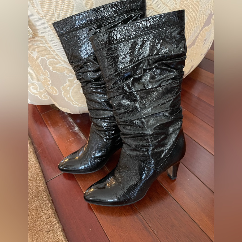 Pattern Leather Boots